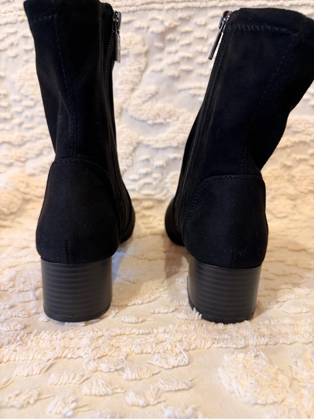 Kenneth Cole Reaction Black Suede Short Shaft Ankle Boots 686